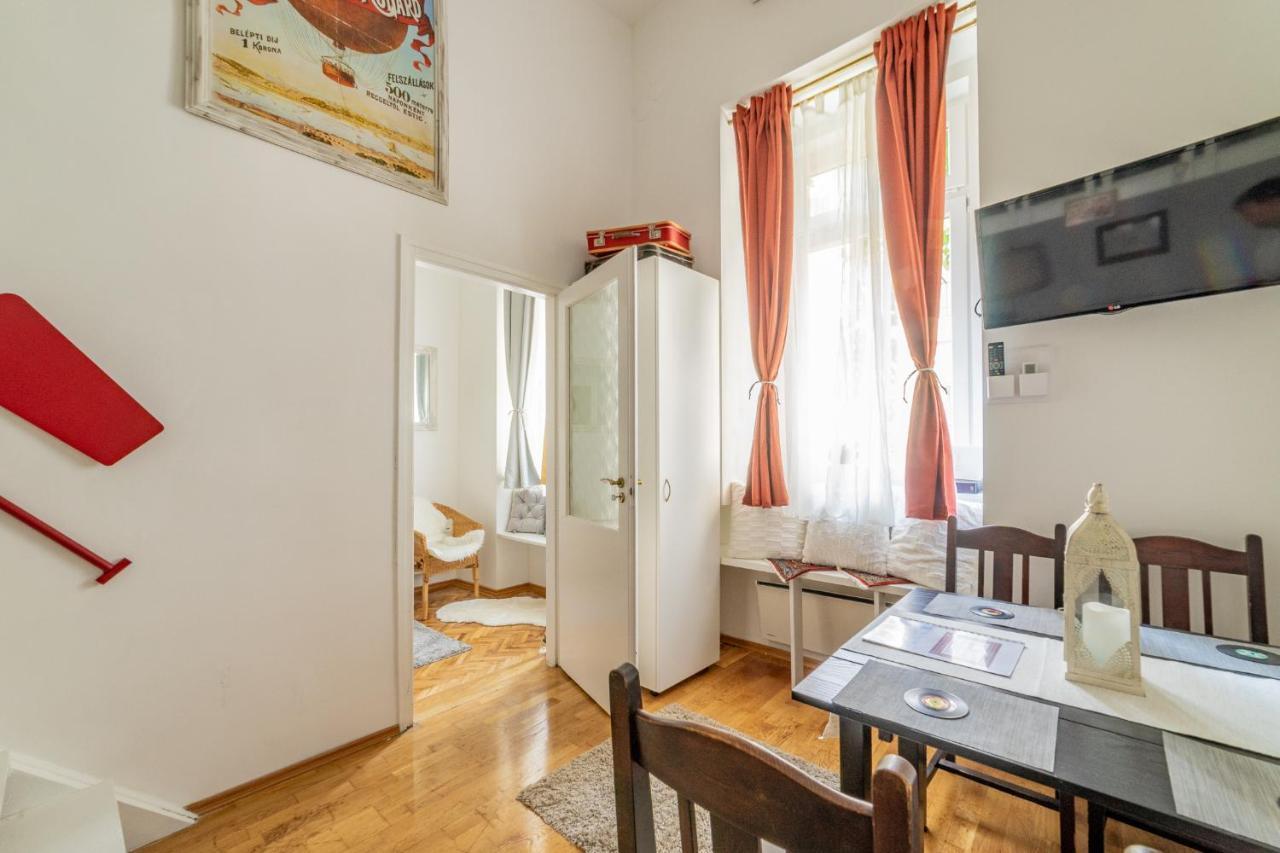 Gabi'S Central Broadway Nest @ Nagymezo Str Будапеща Екстериор снимка
